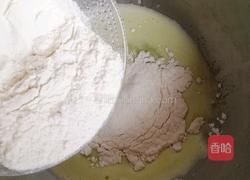 呆萌又可爱的小青蛙松饼的做法图解3