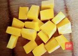 雪花南瓜饼的做法图解1