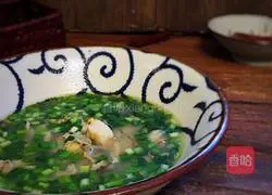 Illustration of how to make small seafood and leek soup 9