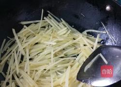 葱花土豆丝的做法图解4