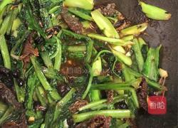 豆豉鲮鱼油麦菜的做法图解9