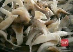 蘑菇汇猪血的做法图解5