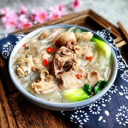 粉皮炖鸡的做法[图]
