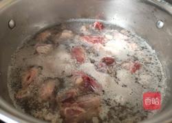 粉皮炖鸡的做法图解1