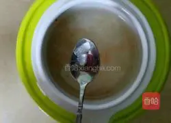 Illustration of how to make nutritious porridge for six-month-old babies 4