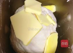 牛角面包的做法图解2