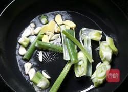 香菇炒冬笋的做法图解3