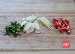 芹菜炒鸡胗的做法图解4