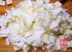 木耳腐竹炒白菜的做法图解3