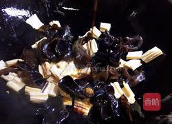 木耳腐竹炒白菜的做法图解9