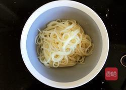 香辣牛肉米粉的做法图解3