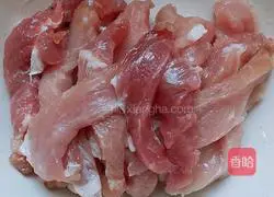 Illustration of how to make fried crispy pork 1