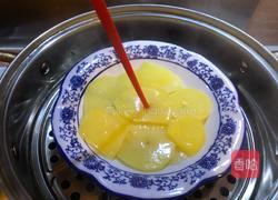 土豆蒸腊鸡腿的做法图解6