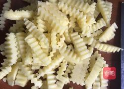 香辣狼牙土豆条的做法图解2