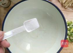 李家自制香辣米线的做法图解3