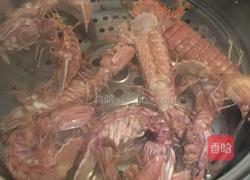 群龙戏珠(清蒸皮皮虾)的做法图解2