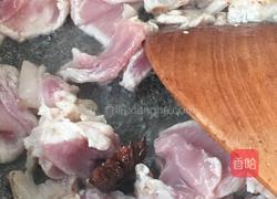 肉片炒紫菜头的做法图解3