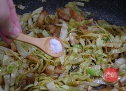包菜炒肉的做法图解7
