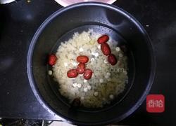 銀耳蓮子羹～出膠有妙招的做法圖解3