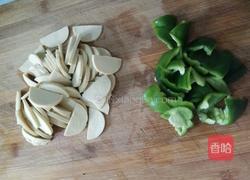 素鸡炒青椒的做法图解2