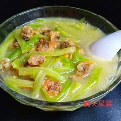 青萝卜蛤蜊肉汤的做法[图]