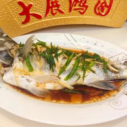 清蒸鲈鱼的做法[图]
