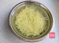 土豆丝炒胡萝卜丝的做法图解2