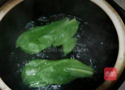 虾皮碎菜鸡蛋羹（周岁以上宝宝菜谱）的做法图解2