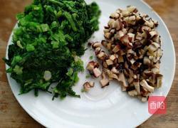 雪里蕻煎蛋的做法图解2