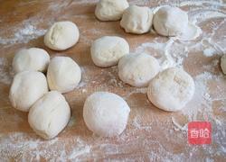 新文美食 猪肉白色香菇包子的做法图解10