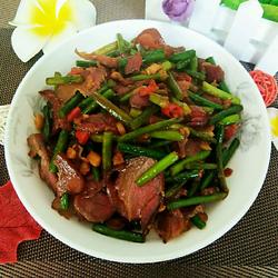 蒜苔炒腊肉的做法[图]