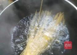 红酱番茄意面的做法图解2