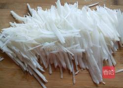 新文美食 白萝卜香辣凉拌菜的做法图解3