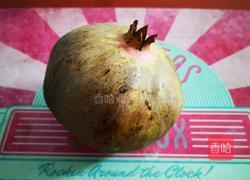 石榴熟了尝尝鲜慢慢剥石榴的方法的做法图解4