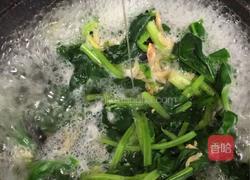 皮蛋虾皮菠菜汤的做法图解7