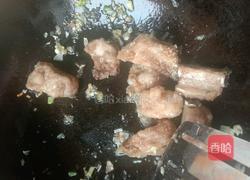 糖醋排骨的做法图解7