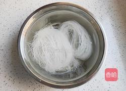 蒜蓉蒸扇贝粉丝虾的做法图解3