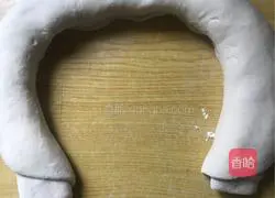 Illustration of how to make crispy bean paste cake 8