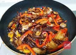 甜椒木耳回锅肉的做法图解15