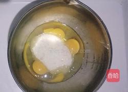 无水无油松软小蛋糕的做法图解2