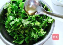 粉蒸芹菜叶的做法图解3