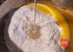 豆沙面包的做法图解1