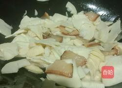 腊肉炒笋的做法图解3