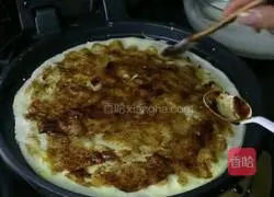 Illustration of how to make egg pancakes with batter 5