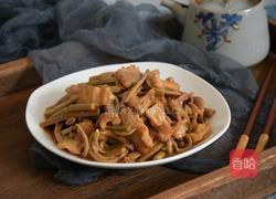 蕨菜炒肉的做法图解8