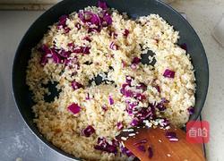 咸蛋黄炒饭的做法图解5