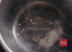 自制焦糖奶茶的做法图解2