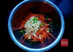 炝拌菠菜胡萝卜的做法图解5