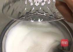 草莓小四蛋糕卷的做法图解6