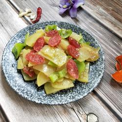 土豆片炒腊肠的做法[图]